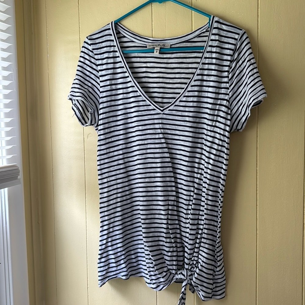 Express one eleven navy blue and white striped tee v neck